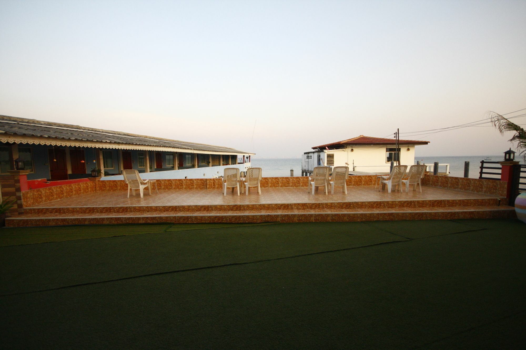 Koh Larn Sea Side Resort Luaran gambar